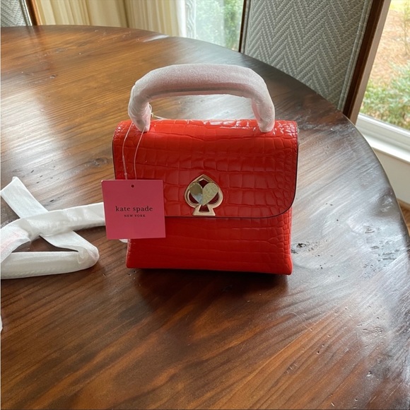 ♠️🔥NWT Kate Spade Romy Firelily Mini Top Handle Bag with wallet🔥♠️ - Picture 2 of 4